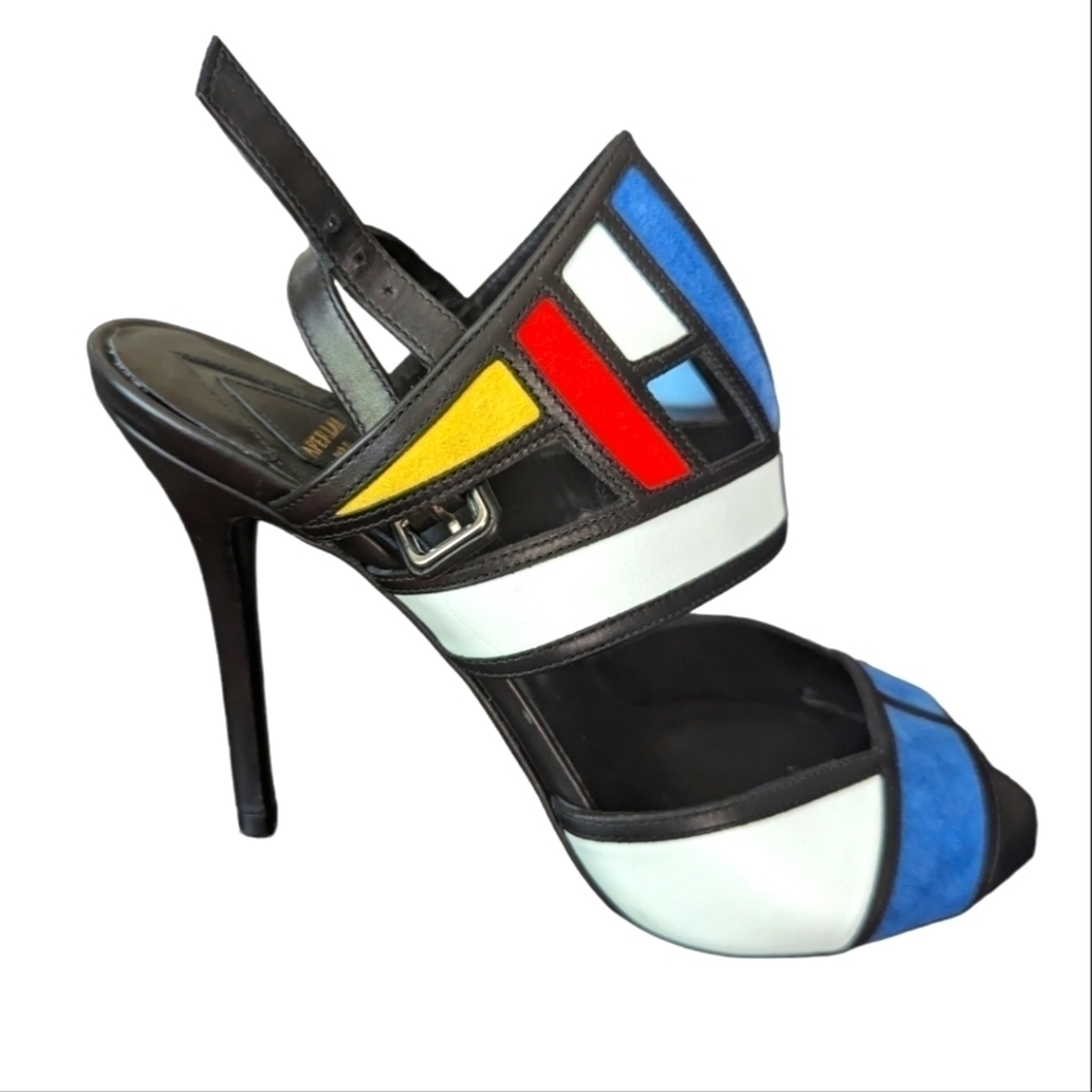 Stunning Aperlai Paris Soft  Lambskin and Fine Italian leather heels.